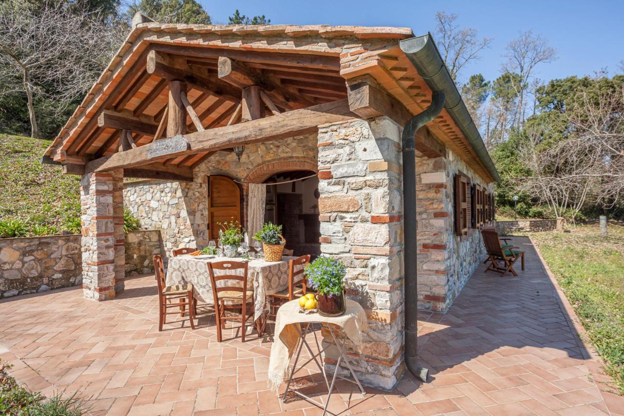 Вилла Casa Nel Bosco Сассетта Экстерьер фото